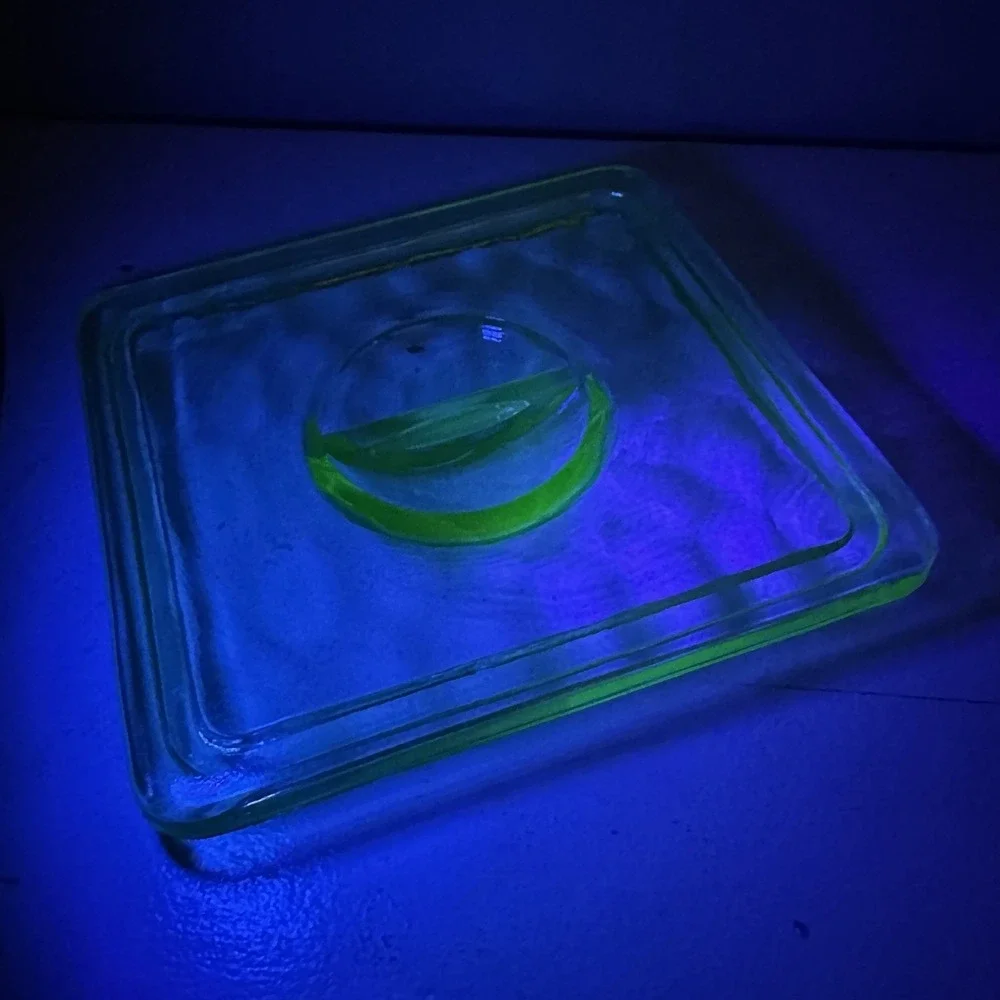 Uranium Glass‎ Lid Vaseline Green UV Reactive Depression Square 5